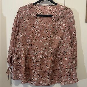 4 for $20 💐Floral Pink Women's Top
